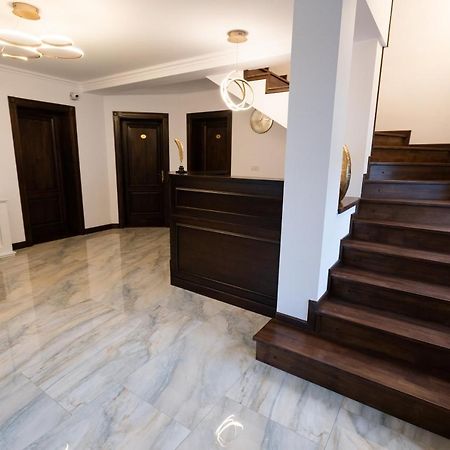 Pensiunea White Residence Arad Exterior foto