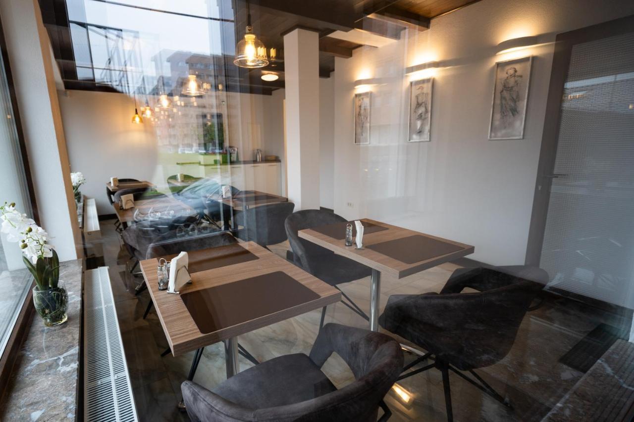 Pensiunea White Residence Arad Exterior foto
