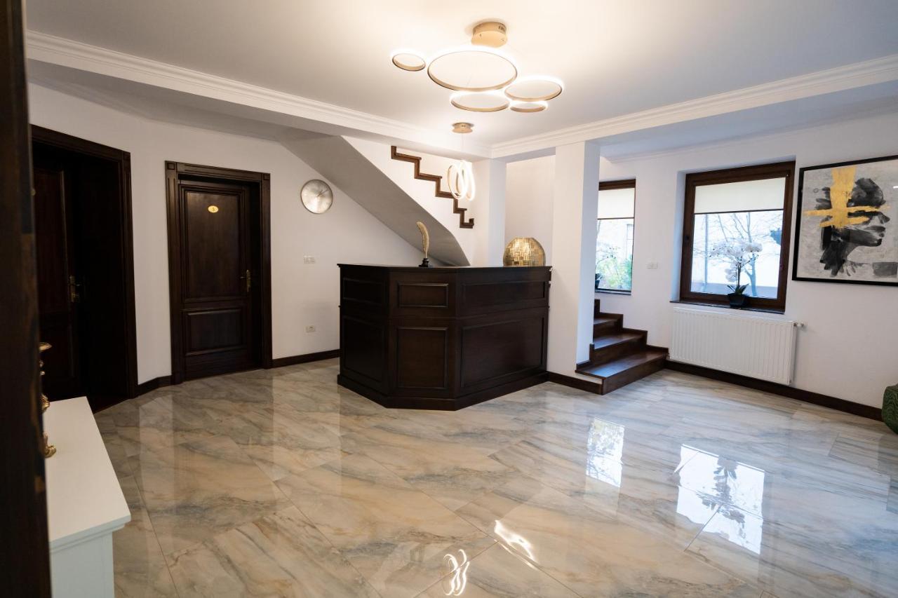 Pensiunea White Residence Arad Exterior foto