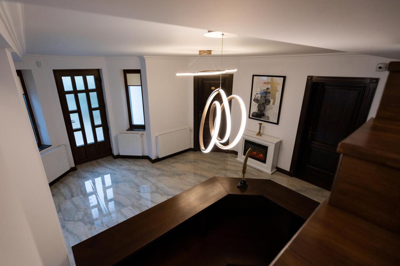 Pensiunea White Residence Arad Exterior foto