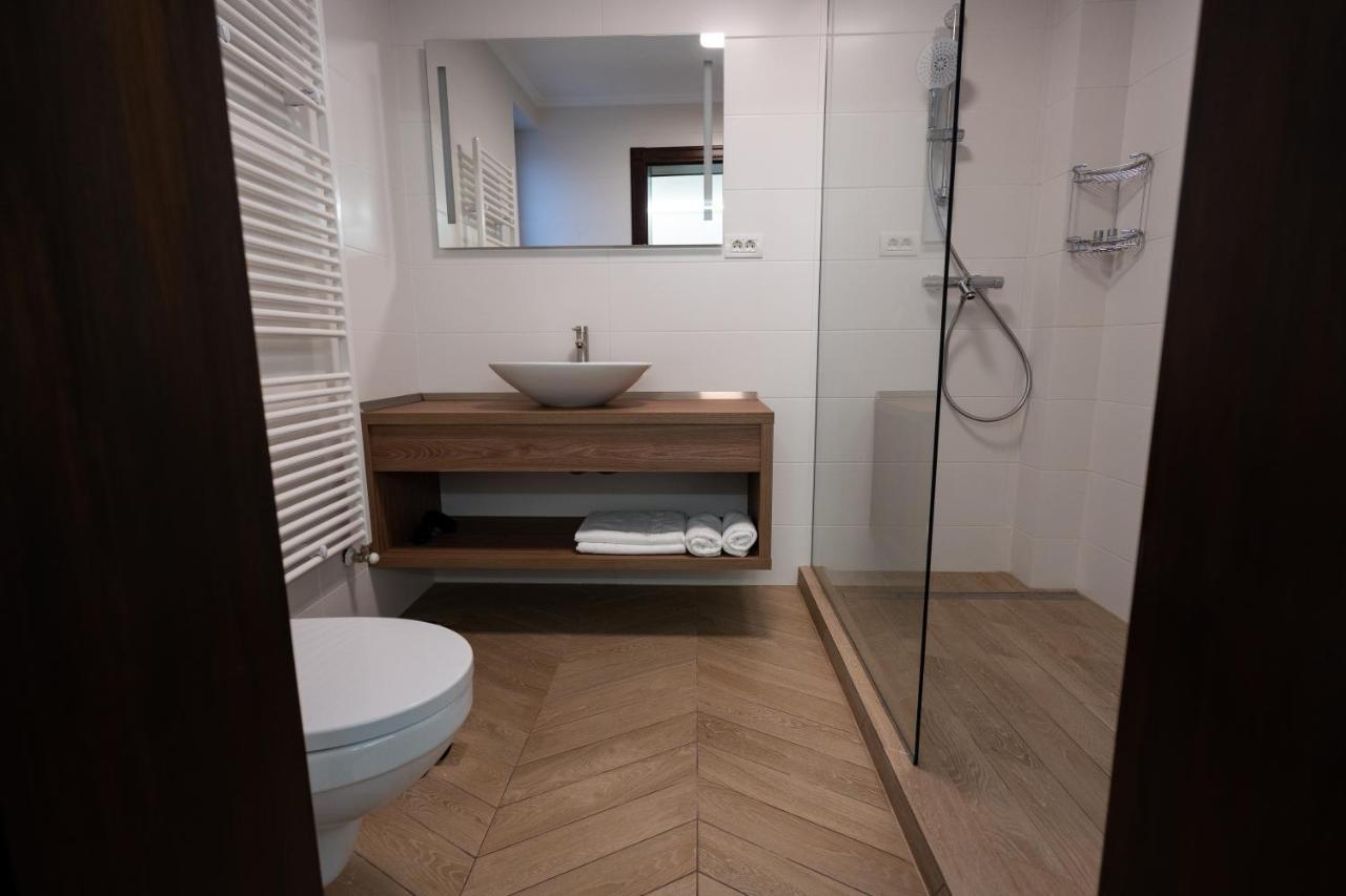 Pensiunea White Residence Arad Exterior foto